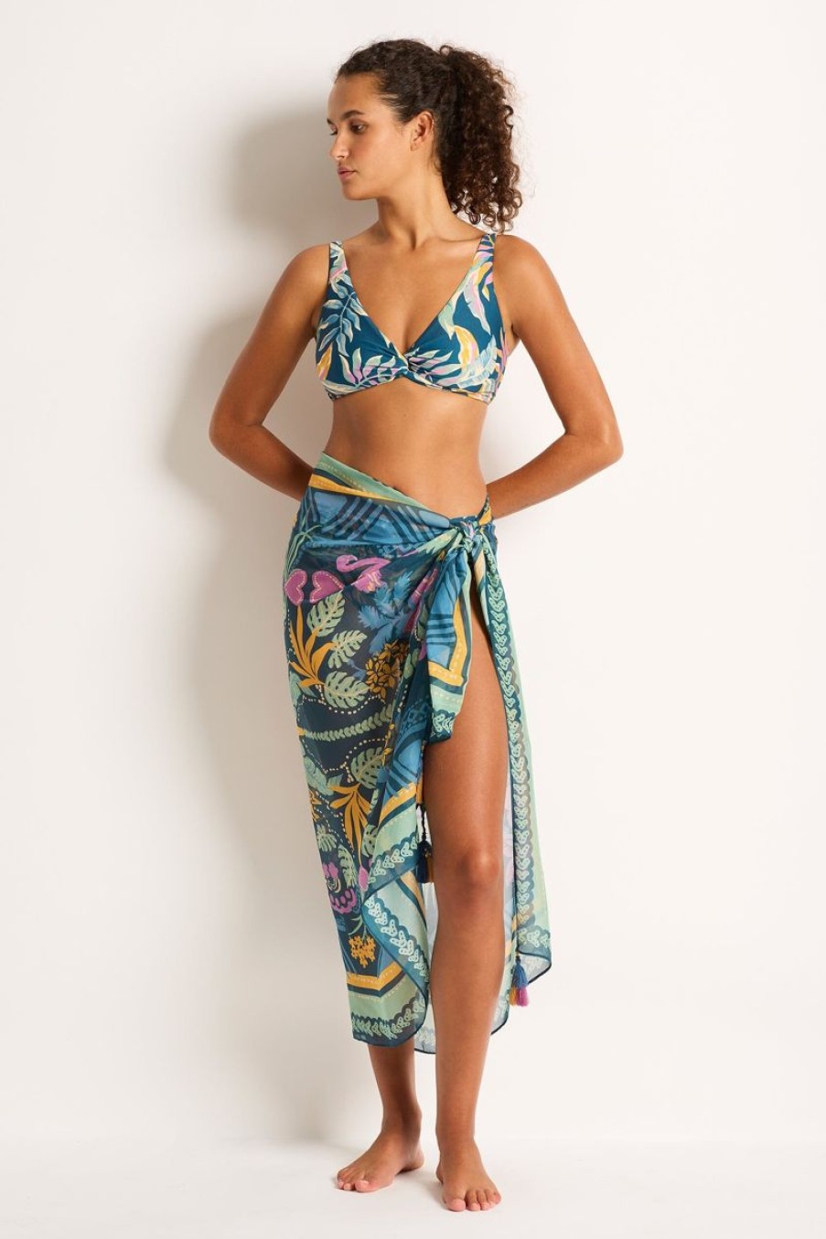 Swimwear MONTE AND LOU Sarongs | Huahine Sarong